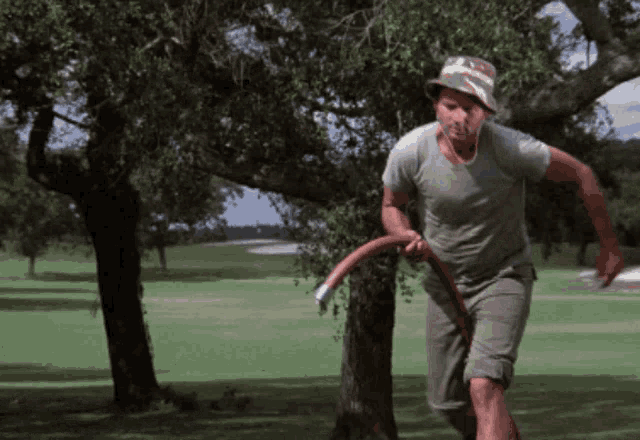 caddy-shack-hose.gif