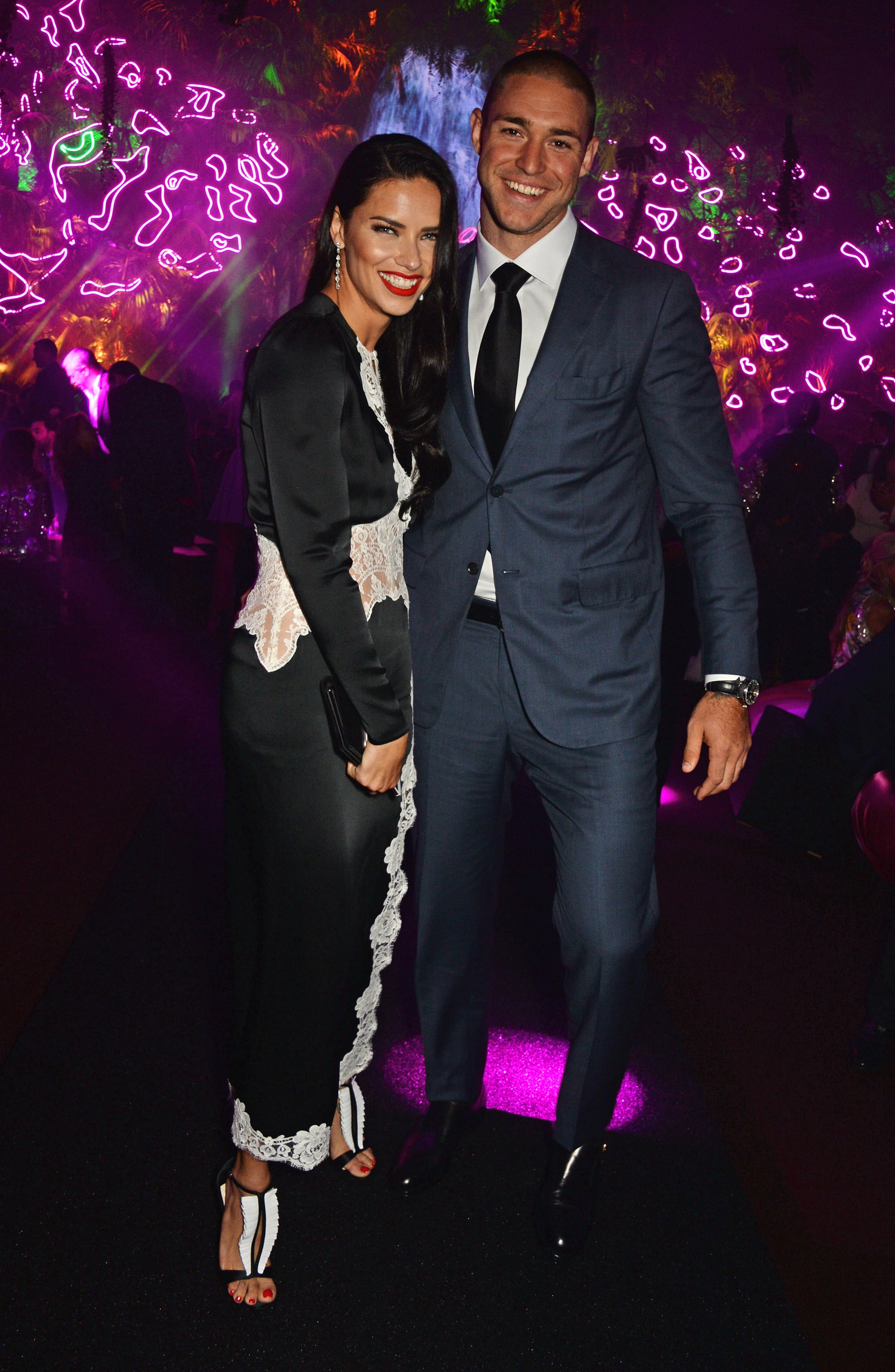 Adriana-Lima-Joe-Thomas-Cutest-Pictures.jpg
