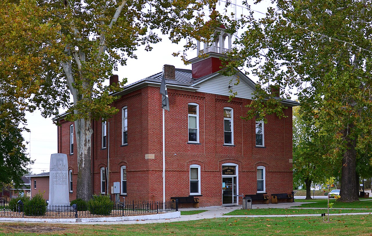 1280px-Hickory_County_Missouri_Courthouse_20191026-6904.jpg